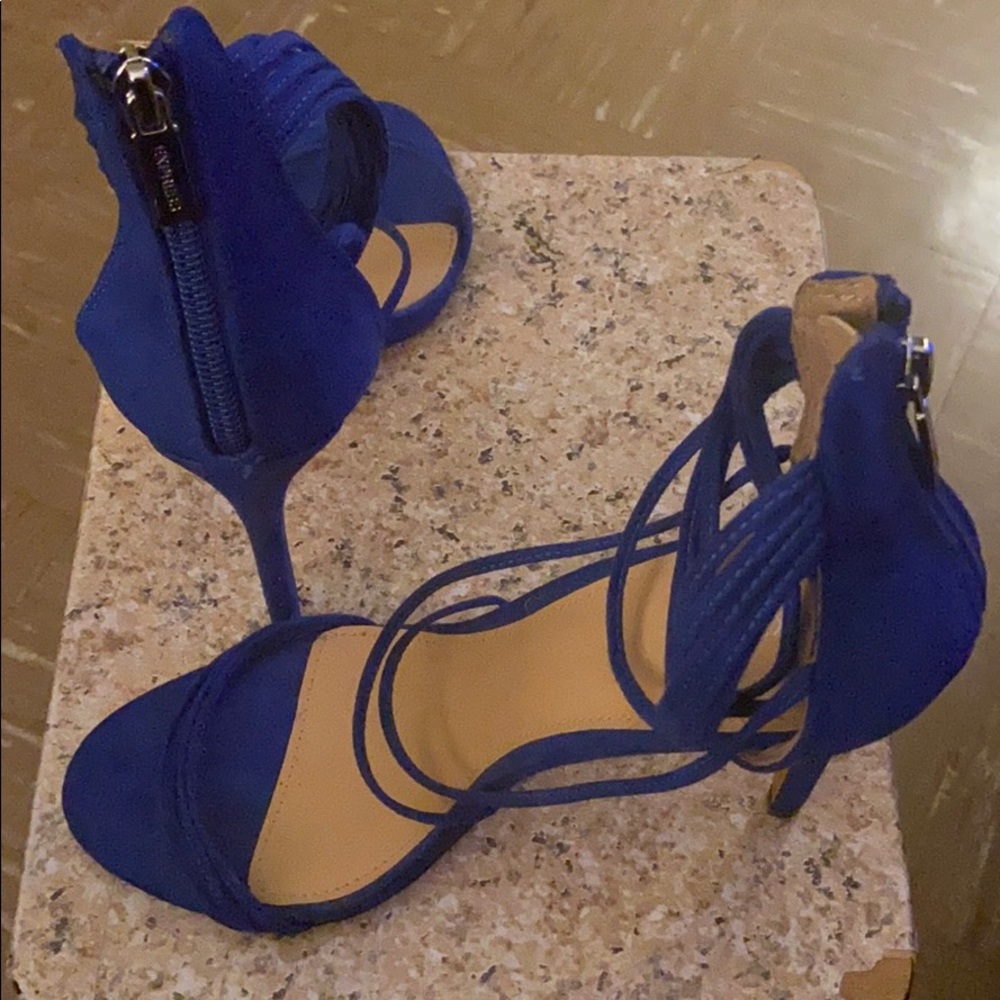 Express ankle strap, open toe heeled sandals